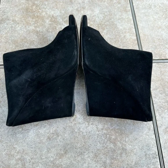 PRADA Women's Black Suede Wedge Peep / Open Toe Mule - Picture 13 of 15